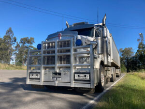 Industry backs South Australia’s lead on safer road train licensing