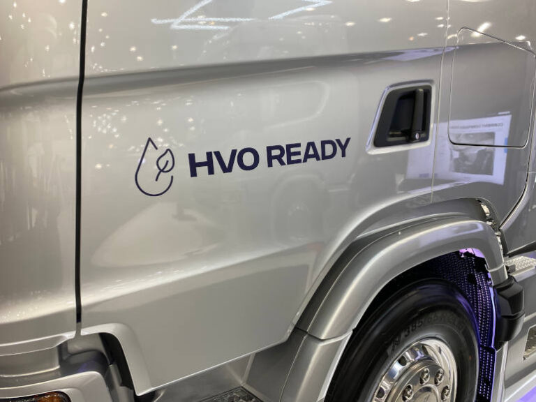 How Cleanaway Used HVO100 and Hydrogen to Cut Emissions in Heavy Vehicle Operations renewable diesel in Australia fleet