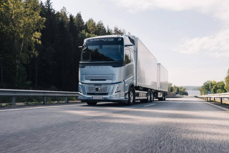 Volvo Tops 10,000 Gas Truck Deliveries